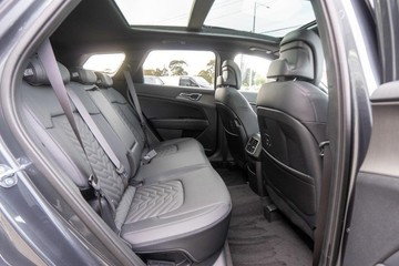 https://dvg-vehicle-assets.s3.amazonaws.com/K545096/1tdcup0xpq8tqdw2g22k7rj13.jpg