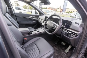 https://dvg-vehicle-assets.s3.amazonaws.com/K545096/8m3u9jjg0w1jlxw0nmyr8hemp.jpg