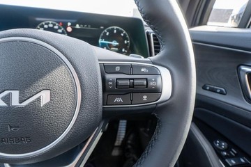 https://dvg-vehicle-assets.s3.amazonaws.com/K545096/dlxygt1d8ycudbawvq1h5wq18.jpg