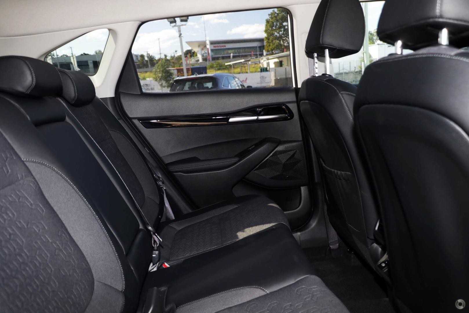 Kia Seltos image 1
