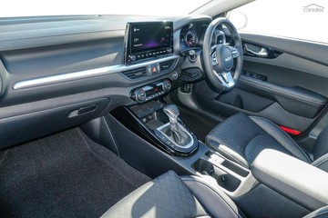 https://dvg-vehicle-assets.s3.amazonaws.com/K842324/dtzzyzjj9ov640zerlk3h1ivt.jpg