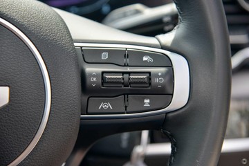https://dvg-vehicle-assets.s3.amazonaws.com/K851300/vdgelhq4snu0f7anzpd3xvob6.jpg