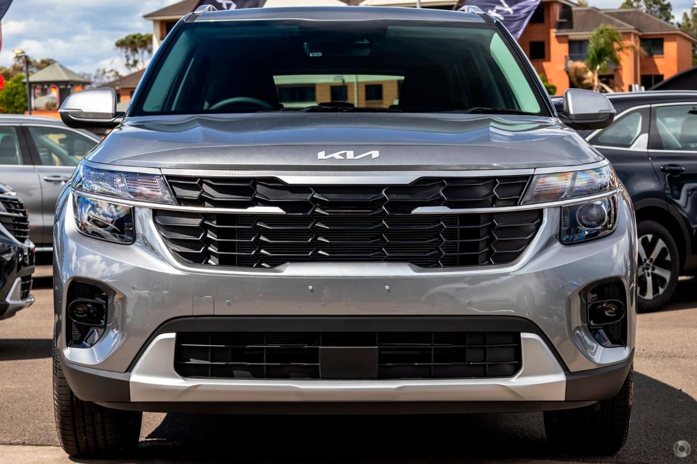 Kia Seltos image 2