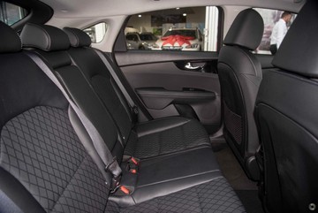 https://dvg-vehicle-assets.s3.amazonaws.com/K871066/795ihp3orfbr59at6x8fovri7.jpg