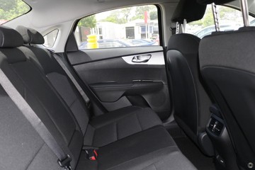 https://dvg-vehicle-assets.s3.amazonaws.com/K878626/mme3uz5o0lzh5hnrws1aqgi34.jpg