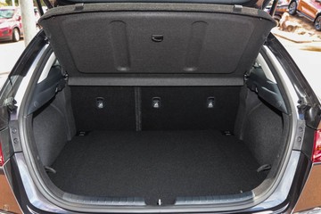https://dvg-vehicle-assets.s3.amazonaws.com/K878629/kkyvepe03wr33ldhzbvhr8pp4.jpg