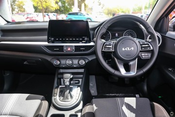 https://dvg-vehicle-assets.s3.amazonaws.com/K878629/tw9plc4ang30i95lvb9l0r4me.jpg