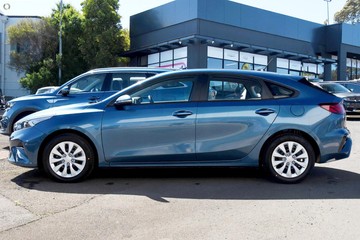 https://dvg-vehicle-assets.s3.amazonaws.com/K887696/0n6jw33hdzc2sk5oojirkha4d.jpg