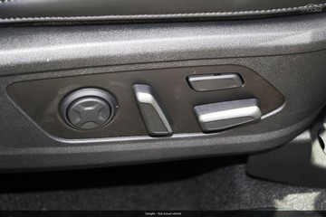 https://dvg-vehicle-assets.s3.amazonaws.com/K887806/af4r5523eano43q7rz1mby8fx.jpg