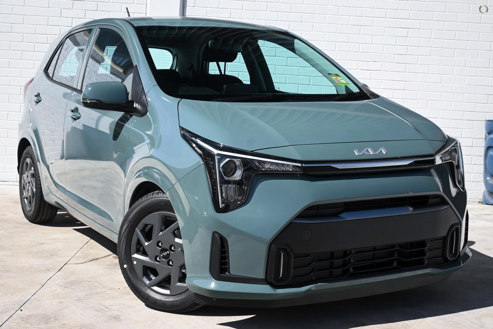 Kia Picanto image 1