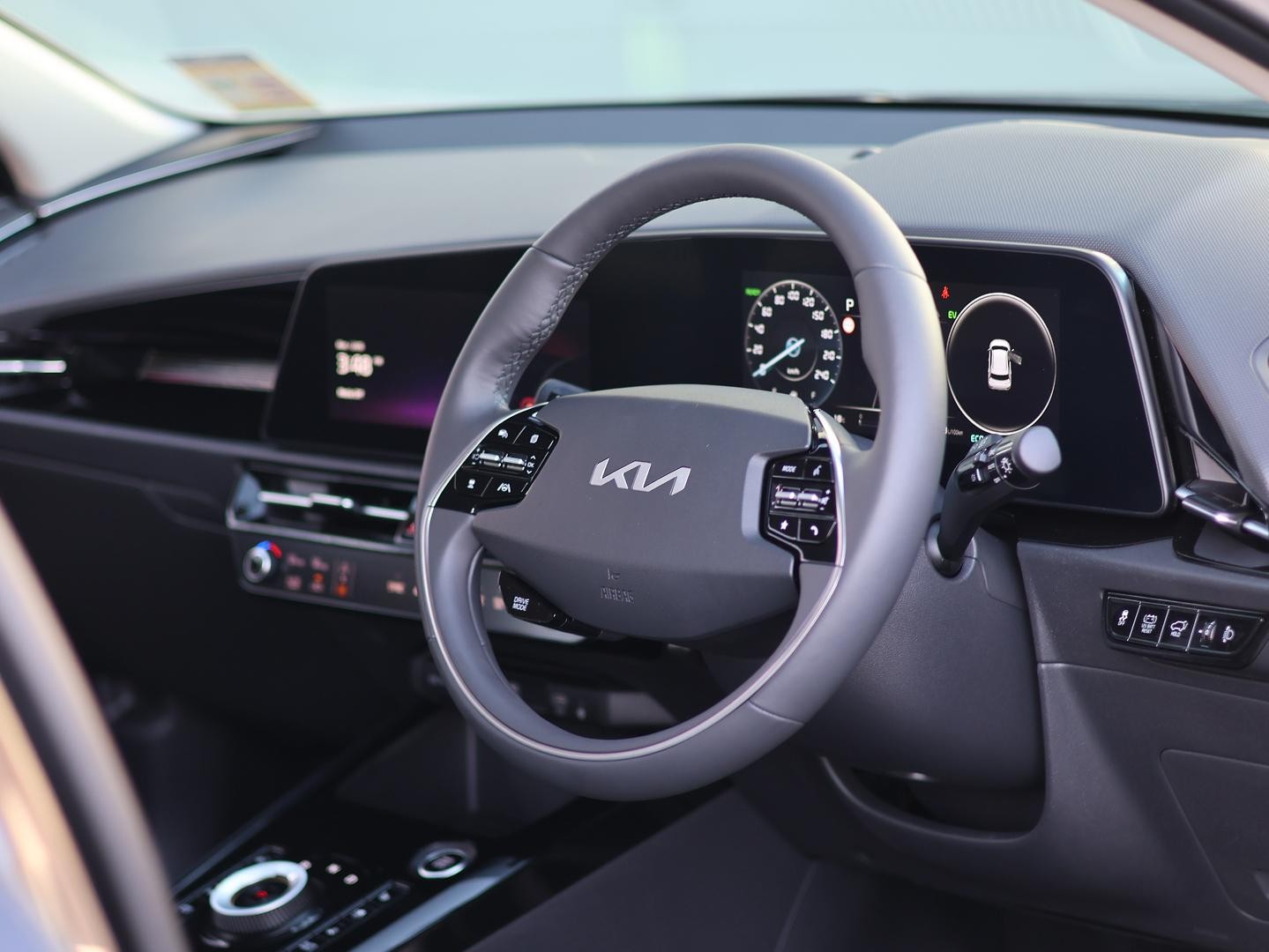 Kia Niro image 2