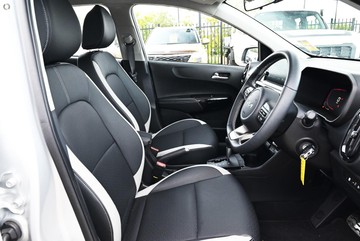 https://dvg-vehicle-assets.s3.amazonaws.com/K931127/jrhq5sgb6hmjr85u48irrbngd.jpg