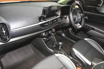 https://dvg-vehicle-assets.s3.amazonaws.com/K931129/brjaqcwnnszf1wvmddffgrba1.jpg