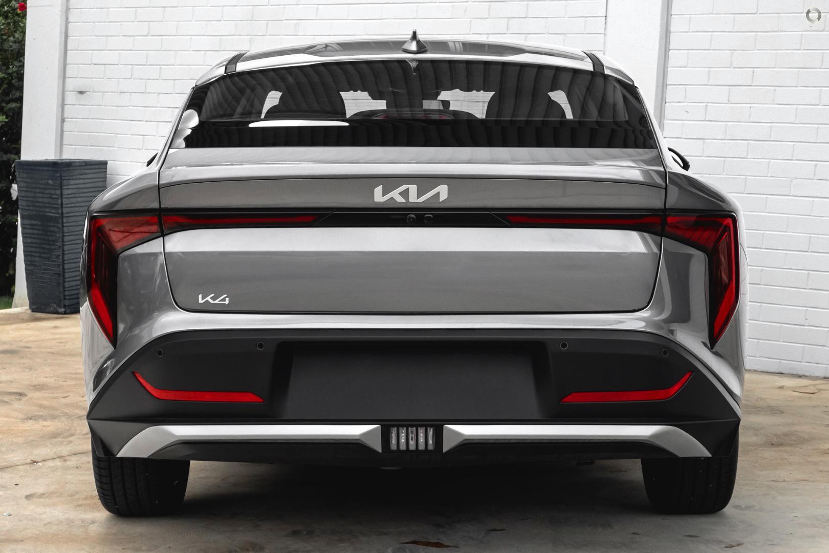 Kia K4 image 3