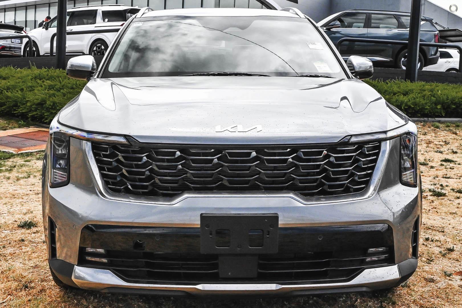 Kia Sorento image 2