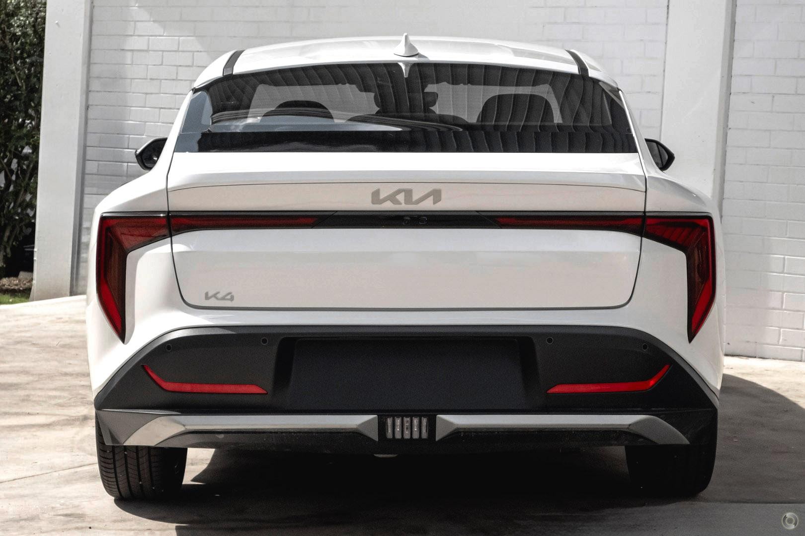 Kia K4 image 3