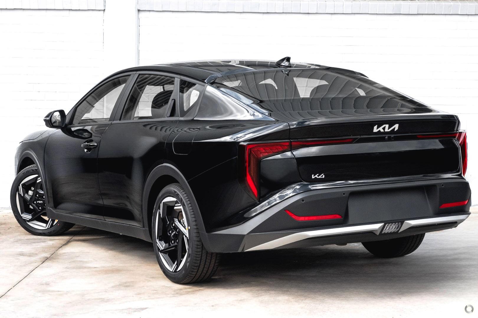 Kia K4 image 4