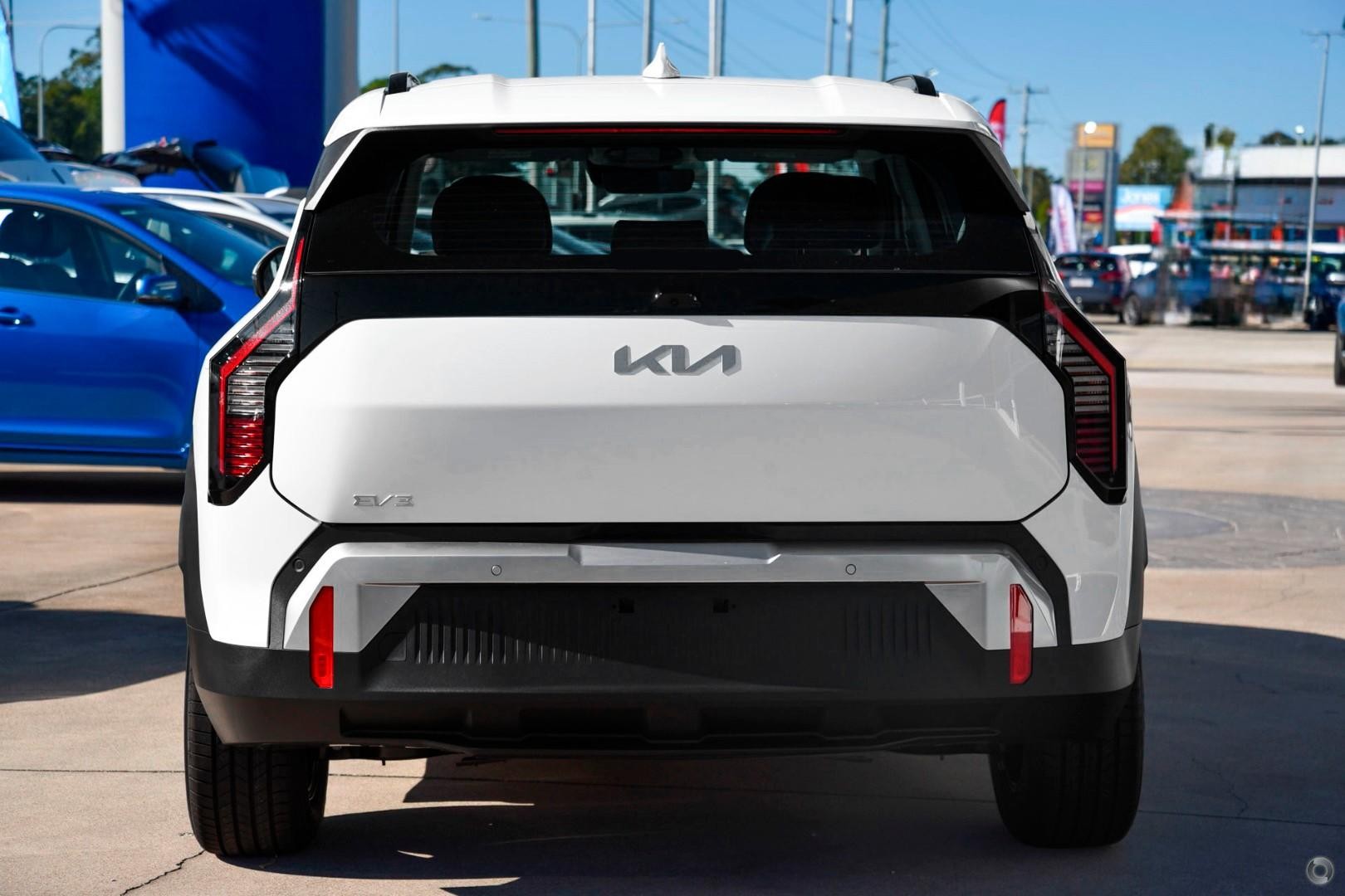 Kia Ev3 image 4