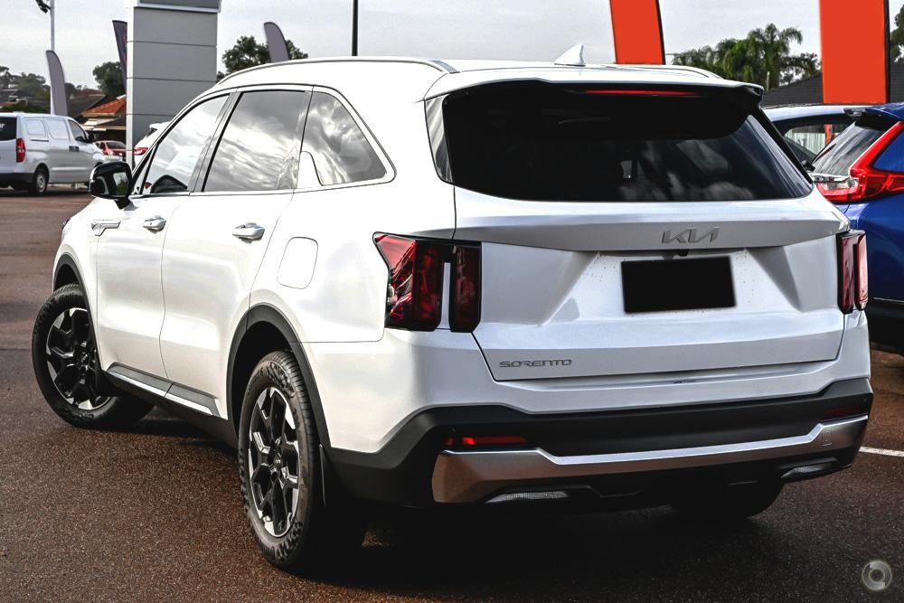 Kia Sorento image 4