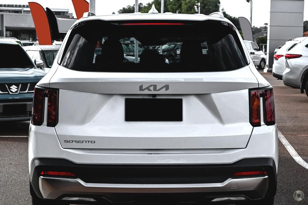 Kia Sorento image 3