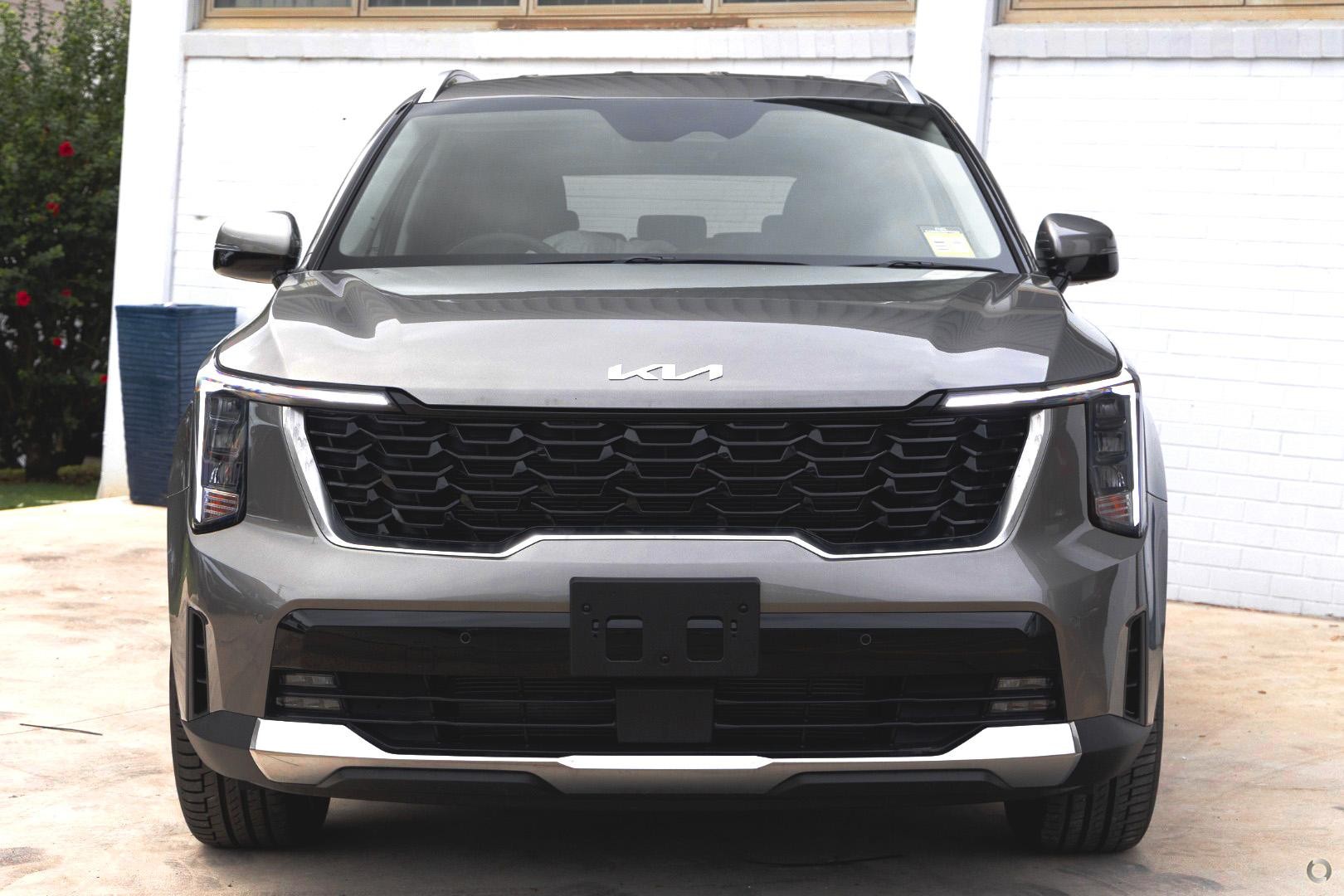 Kia Sorento image 2