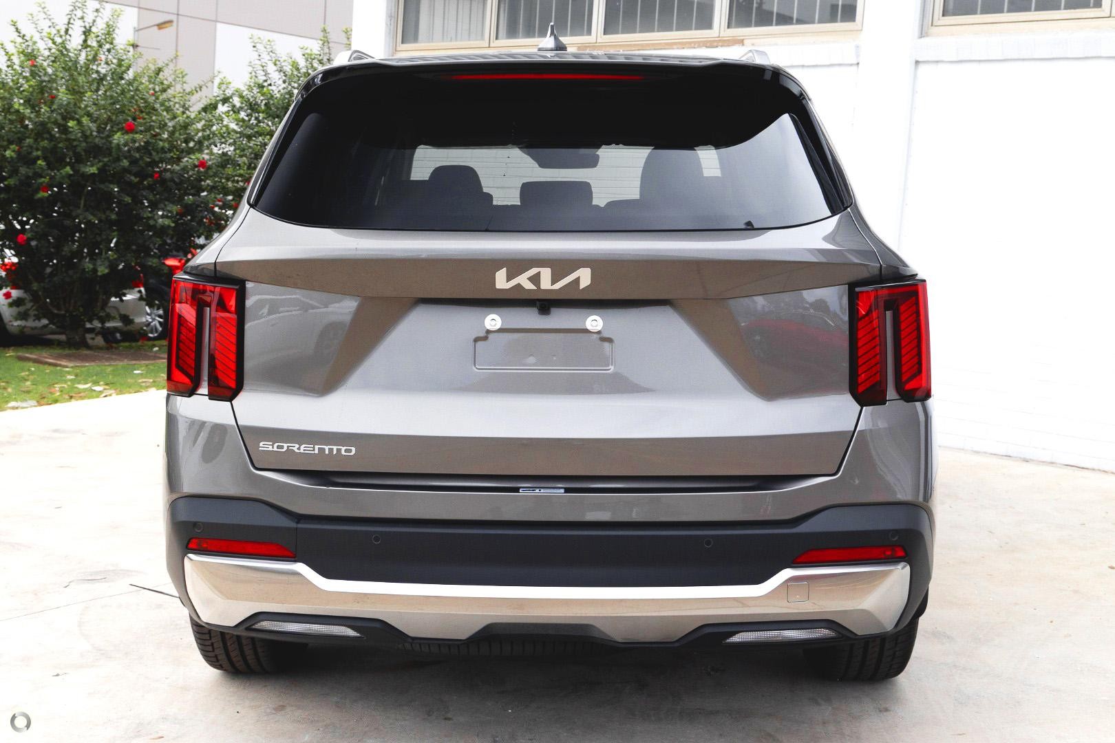 Kia Sorento image 3
