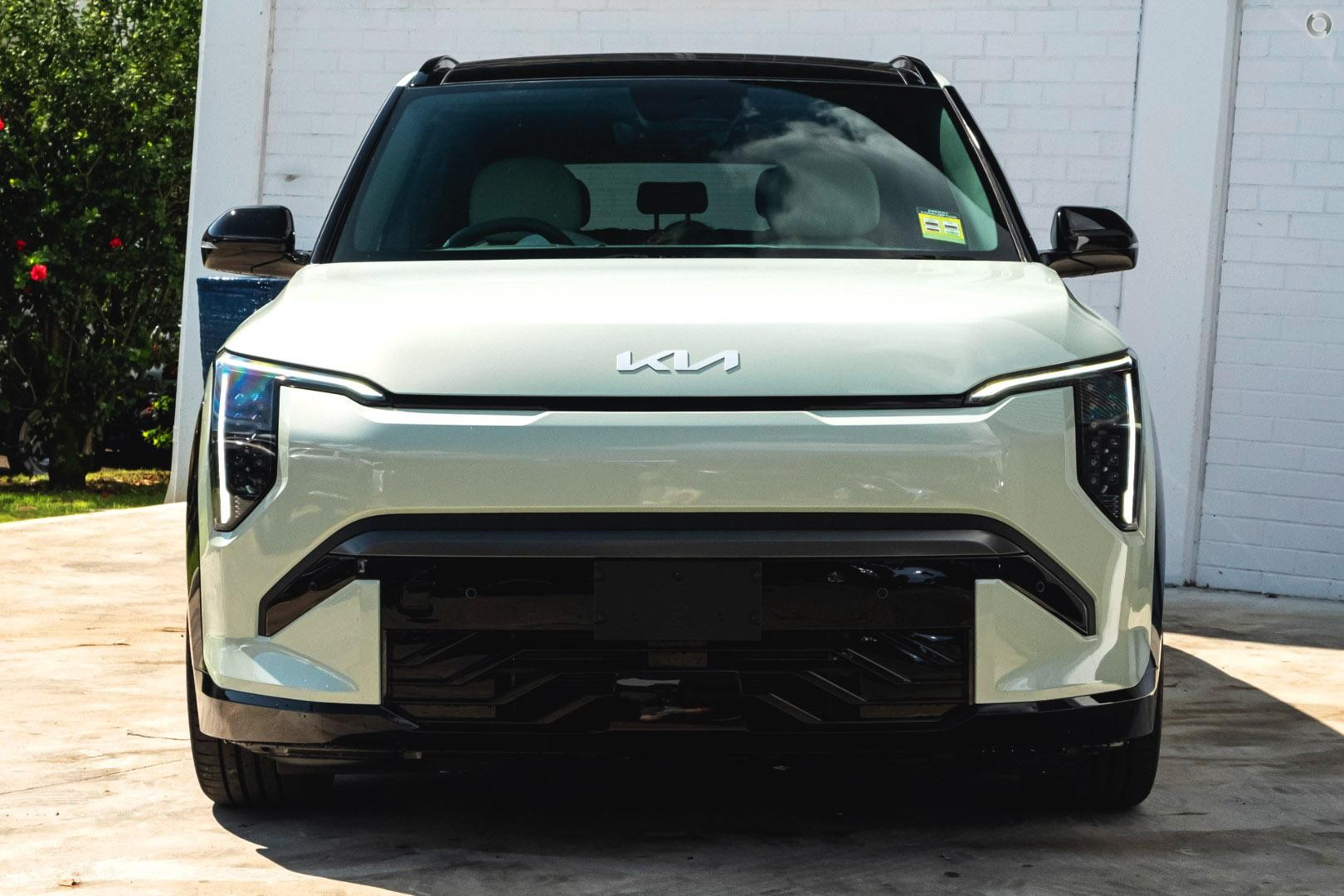 Kia Ev3 image 2