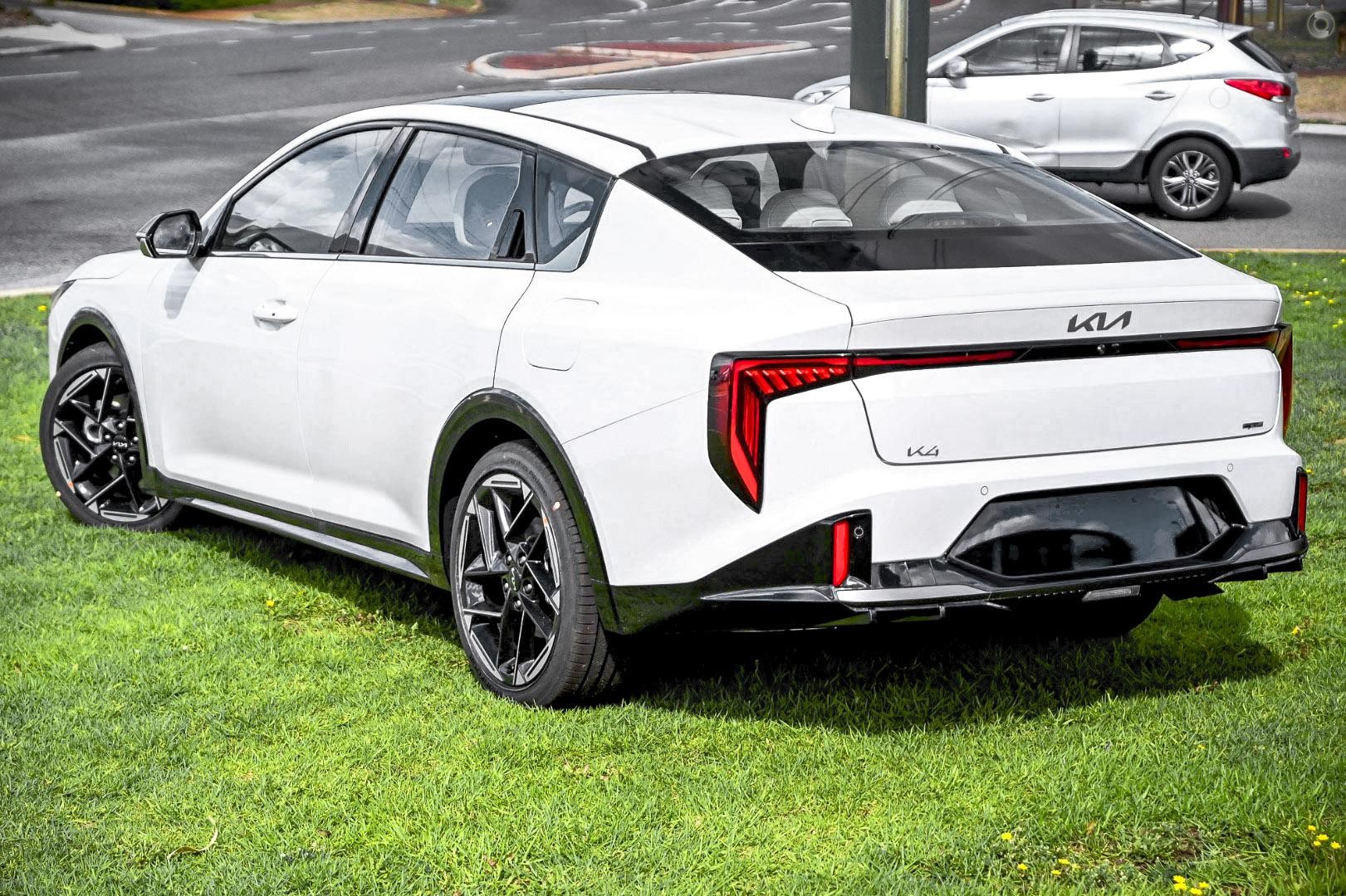 Kia K4 image 4