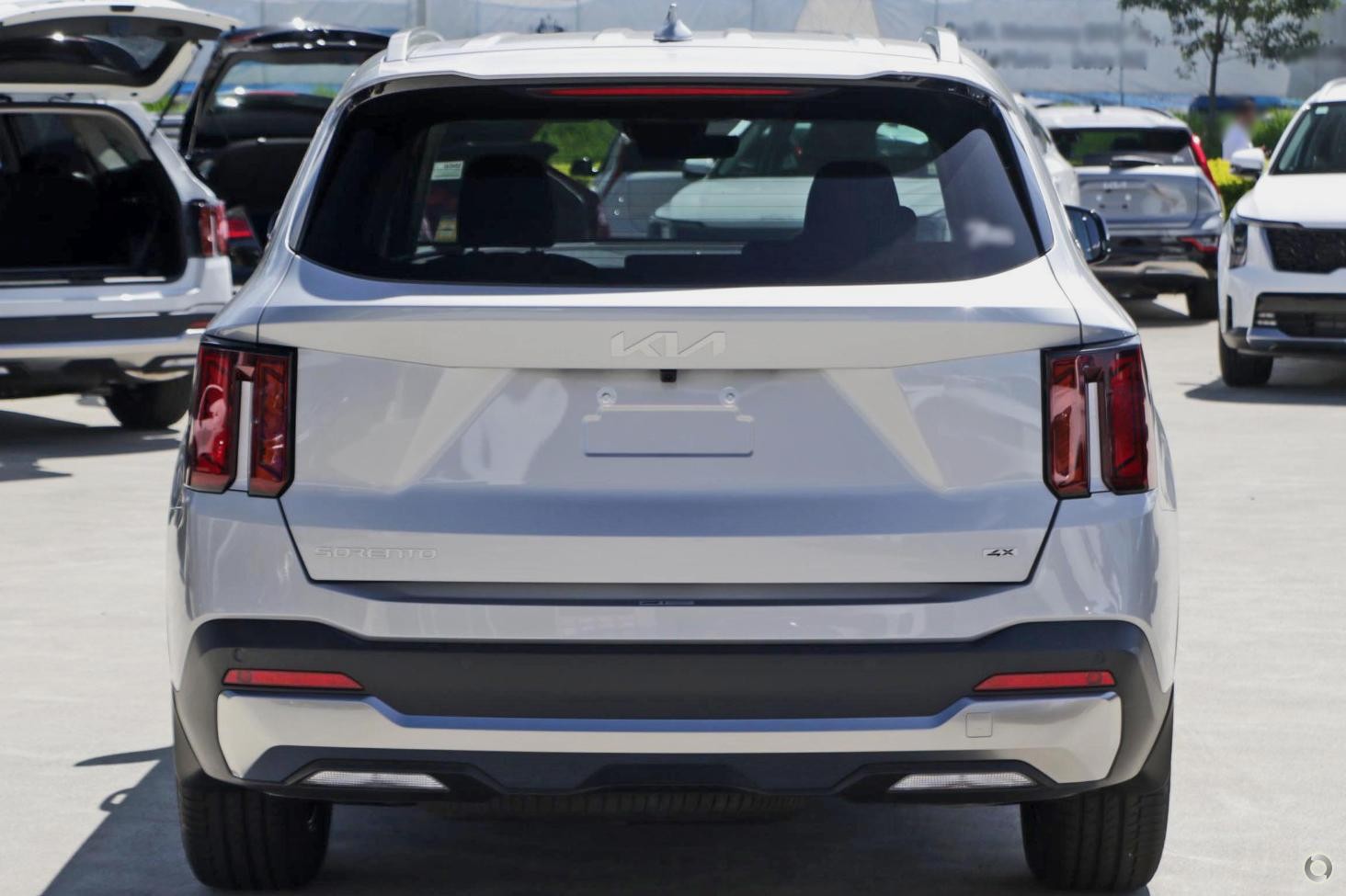 Kia Sorento image 4