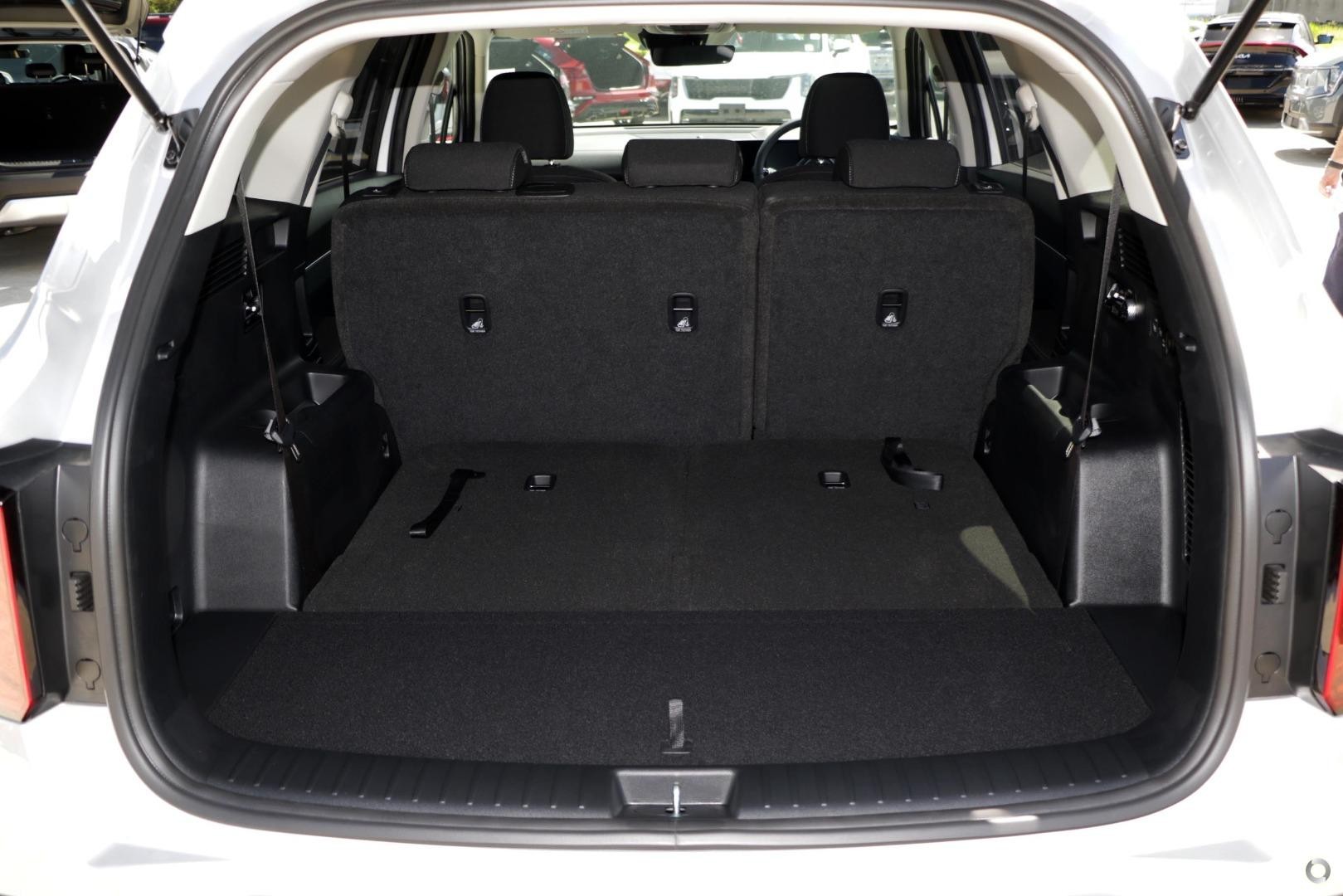 Kia Sorento image 1