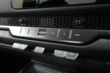 https://dvg-vehicle-assets.s3.amazonaws.com/K976424/a1vmqpluhzvull5xknas0rmii.jpg