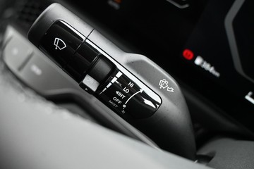 https://dvg-vehicle-assets.s3.amazonaws.com/K976426/49ob0ioxpk3zgaqrs3vdbv16z.jpg