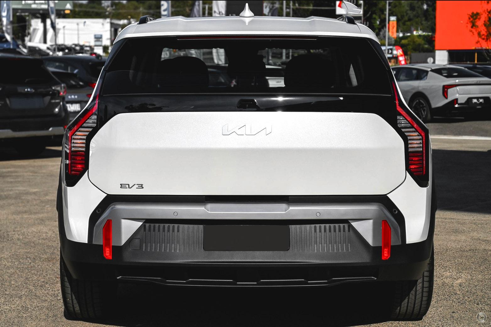 Kia Ev3 image 3