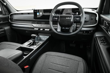 https://dvg-vehicle-assets.s3.amazonaws.com/K986963/86qah1kyrvrsya6izzsvl5vun.jpg