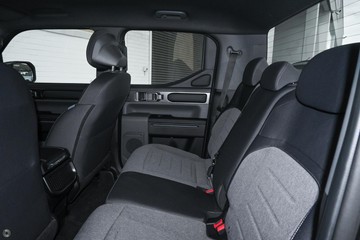 https://dvg-vehicle-assets.s3.amazonaws.com/K986965/8ye5mvp42phj6oygfl7onsx41.jpg