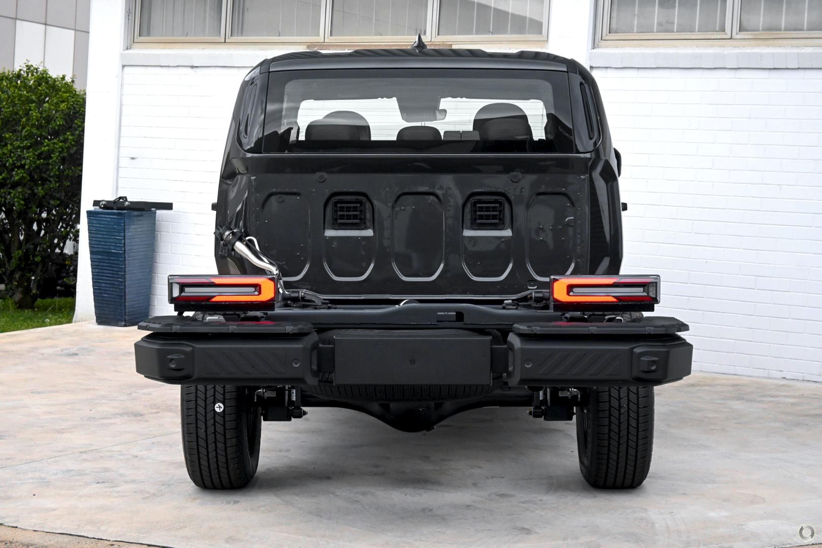 Kia Tasman image 3
