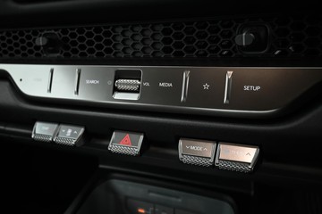 https://dvg-vehicle-assets.s3.amazonaws.com/K986966/8erplvk9w7slxanb241h0ut3p.jpg