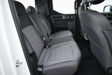 https://dvg-vehicle-assets.s3.amazonaws.com/K986967/58sfuwioip75btn8yrvz3j85q.jpg