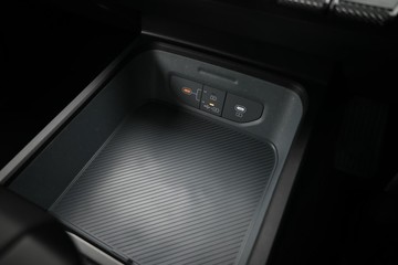 https://dvg-vehicle-assets.s3.amazonaws.com/K986967/5v5sg5cprrahcn7bicgao5t99.jpg