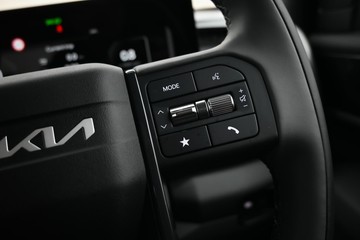 https://dvg-vehicle-assets.s3.amazonaws.com/K986967/9y7tngyyfmm2gn0xplmnidlqr.jpg
