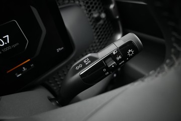 https://dvg-vehicle-assets.s3.amazonaws.com/K986967/cv86ejg5rq7sgzo1woo7c7p56.jpg