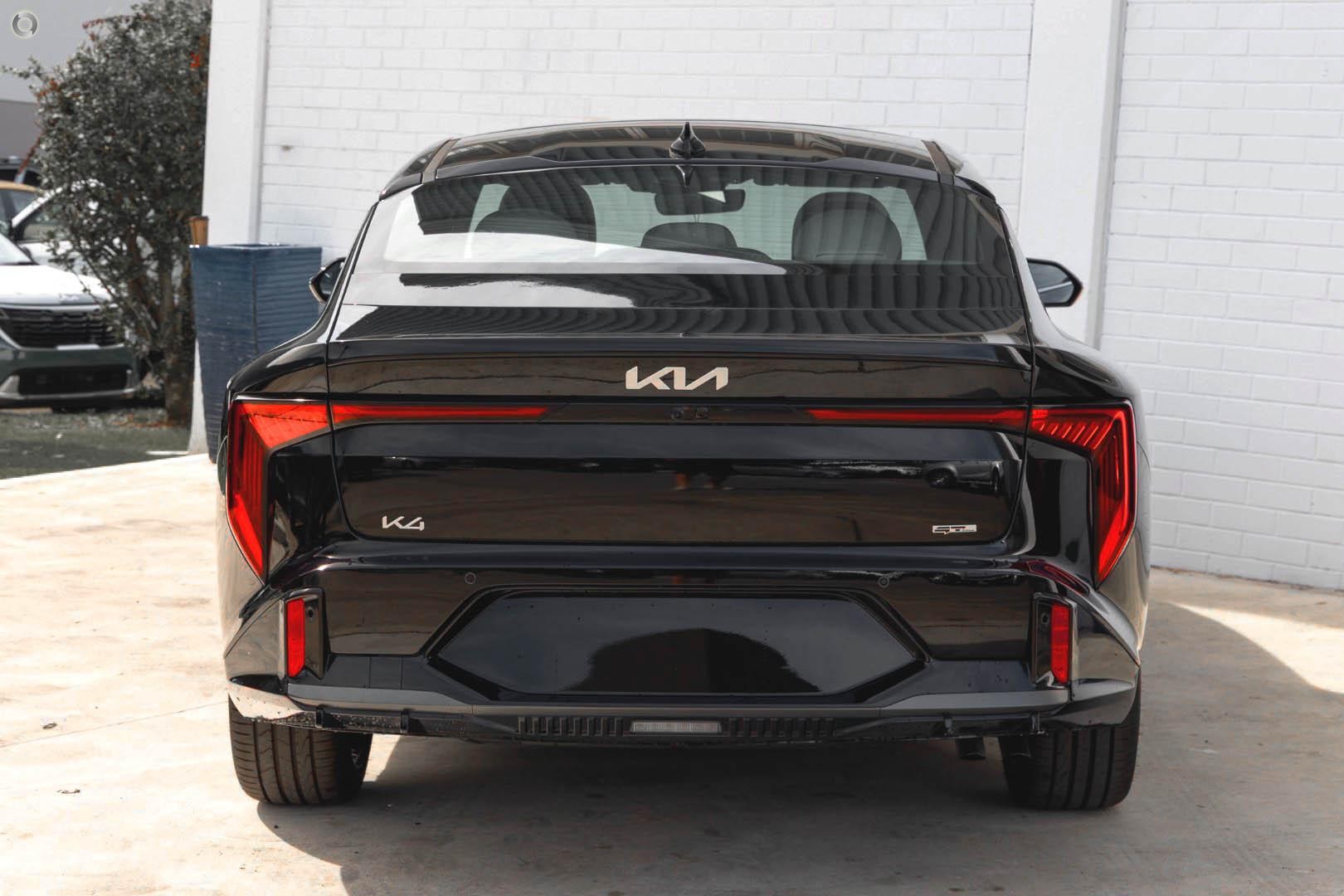 Kia K4 image 3