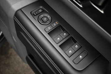 https://dvg-vehicle-assets.s3.amazonaws.com/K995516/4sr0xoa2z823u84u72pxd6652.jpg