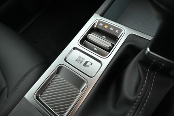 https://dvg-vehicle-assets.s3.amazonaws.com/K995517/37e6xv7lh02frngd0swy5maih.jpg