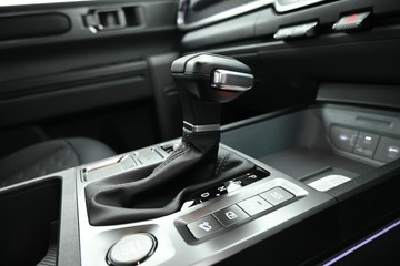 https://dvg-vehicle-assets.s3.amazonaws.com/K995517/4d4zf6skaqgke5jjhf6ezujr0.jpg