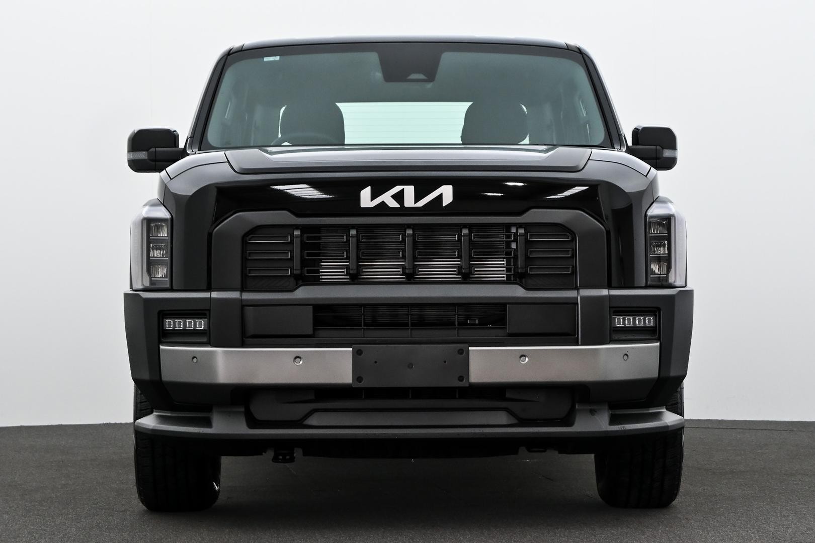 Kia Tasman image 1
