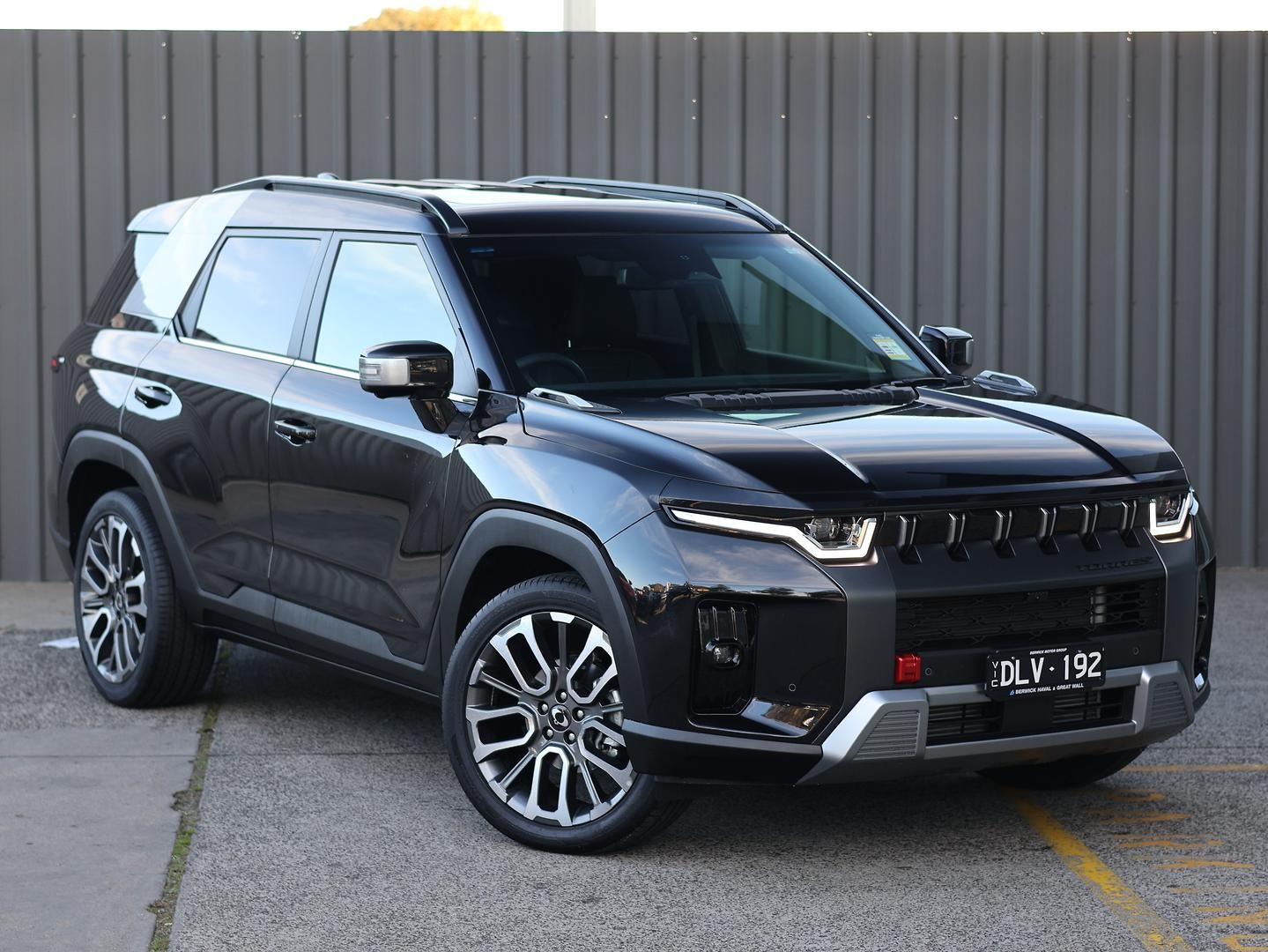 Kgm Ssangyong Torres image 1