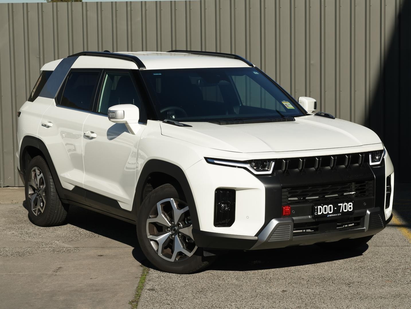 Kgm Ssangyong Torres image 1