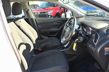 https://dvg-vehicle-assets.s3.amazonaws.com/L1864/4000ea90b8db10e702fd5ceb3bfb72f3.jpg