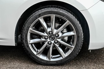 https://dvg-vehicle-assets.s3.amazonaws.com/L1893/4kvxv6vfuuyk5w9vg9tyxmz1j.jpg